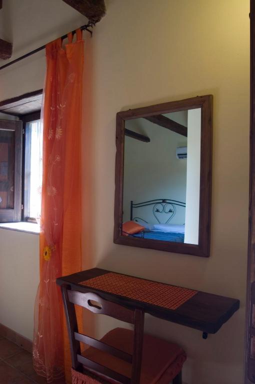 Hotel La Casa Nella Prateria Altomonte Zimmer foto